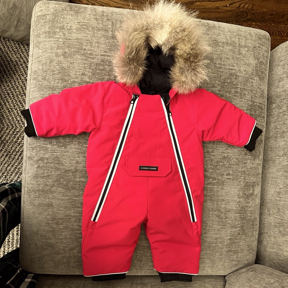 **NEW** Canada Goose Baby Lamb Snowsuit, red, 0-3 months